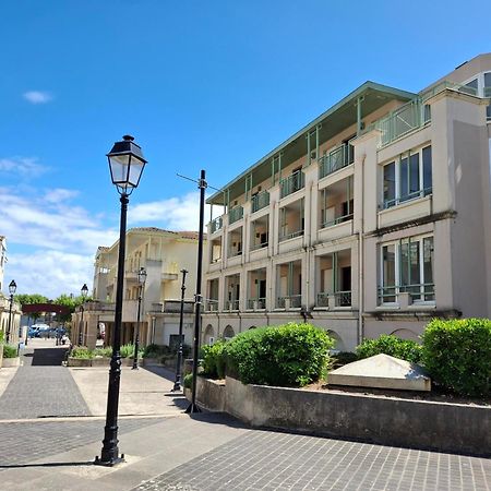 Appartement Avec Piscine, Tennis & Balcon, Centre-Ville Chatelaillon-Plage, 6 Pers, 2 Ch - Fr-1-706-17 Esterno foto