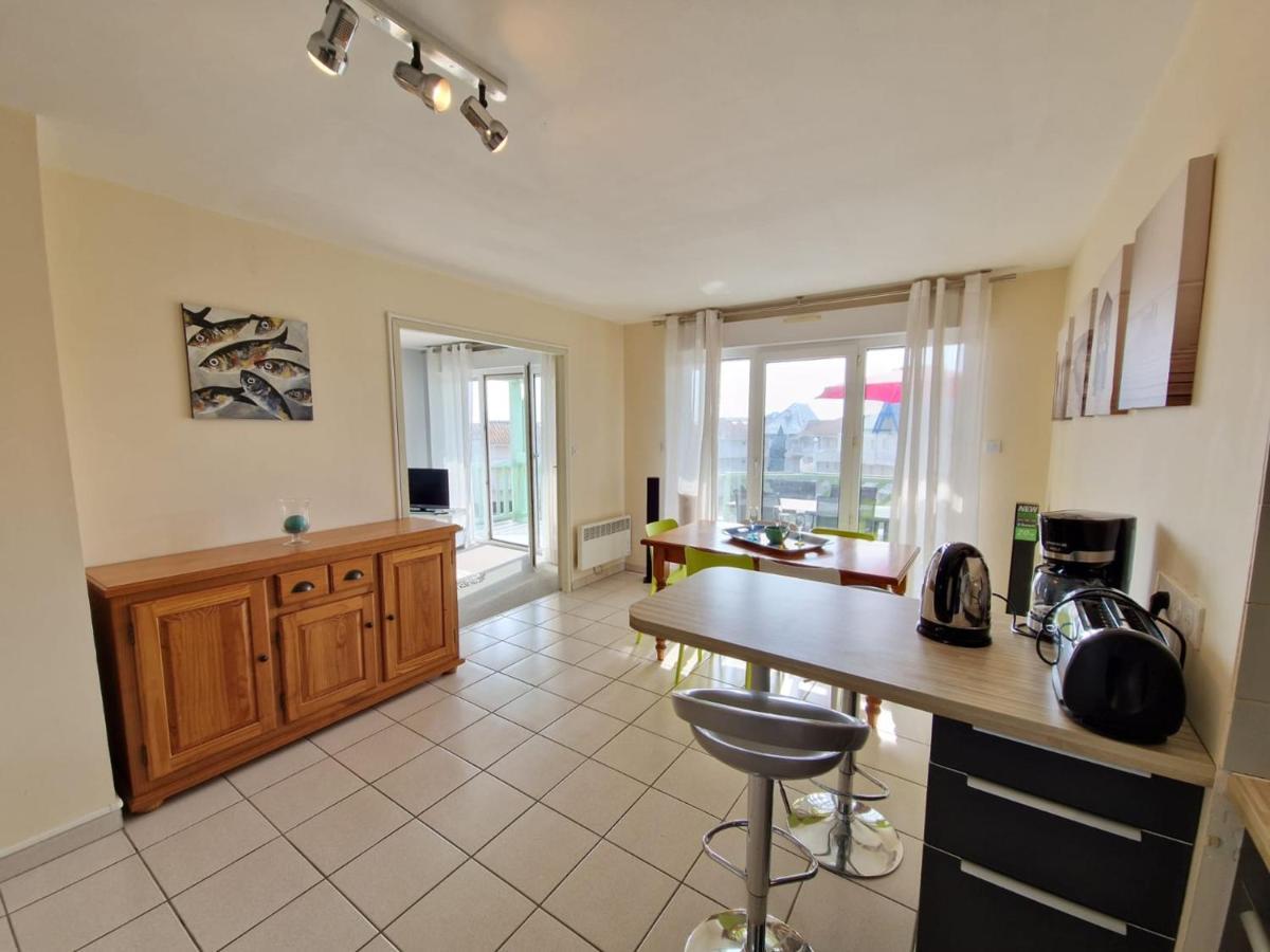 Appartement Avec Piscine, Tennis & Balcon, Centre-Ville Chatelaillon-Plage, 6 Pers, 2 Ch - Fr-1-706-17 Esterno foto