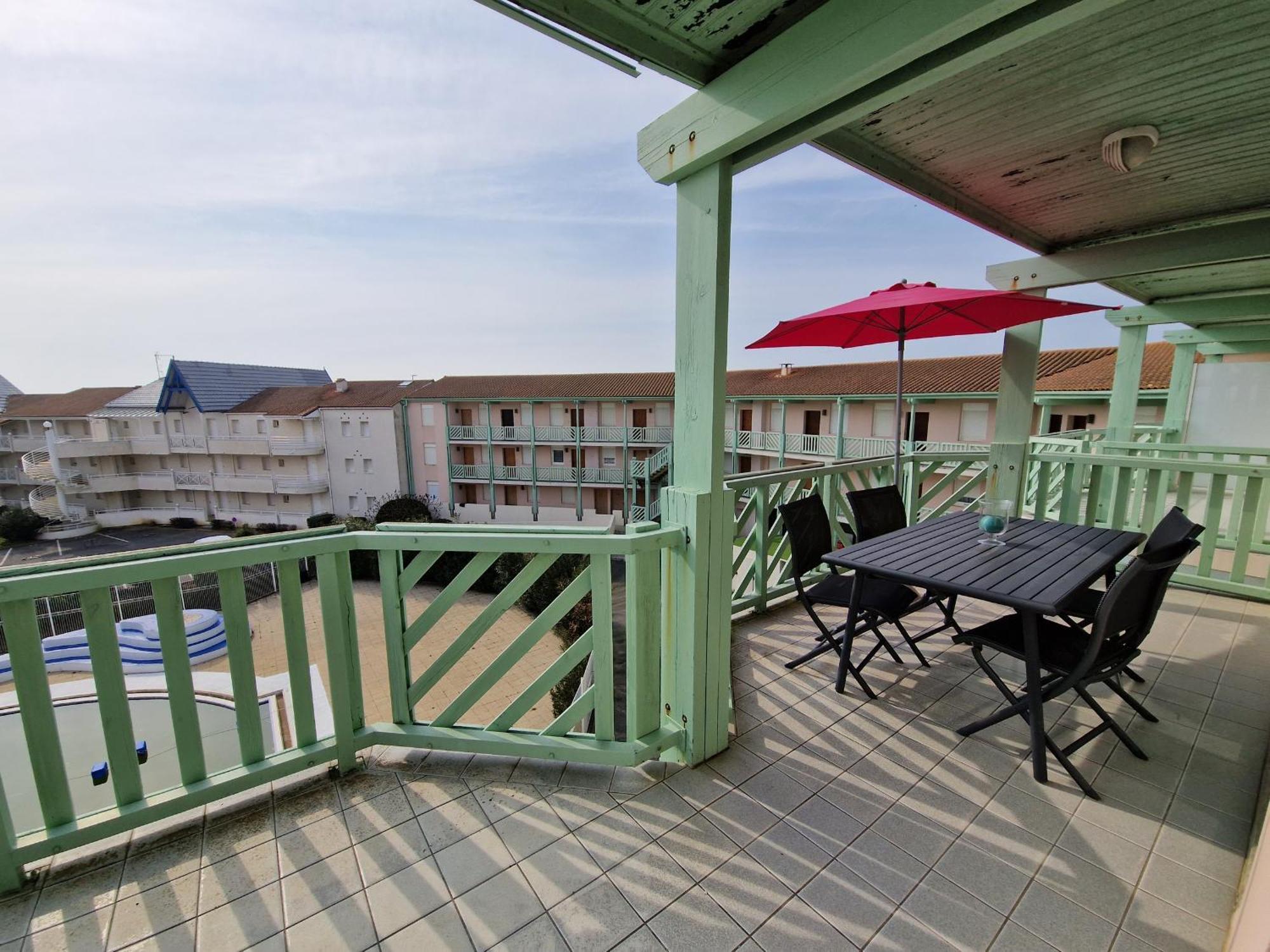 Appartement Avec Piscine, Tennis & Balcon, Centre-Ville Chatelaillon-Plage, 6 Pers, 2 Ch - Fr-1-706-17 Esterno foto